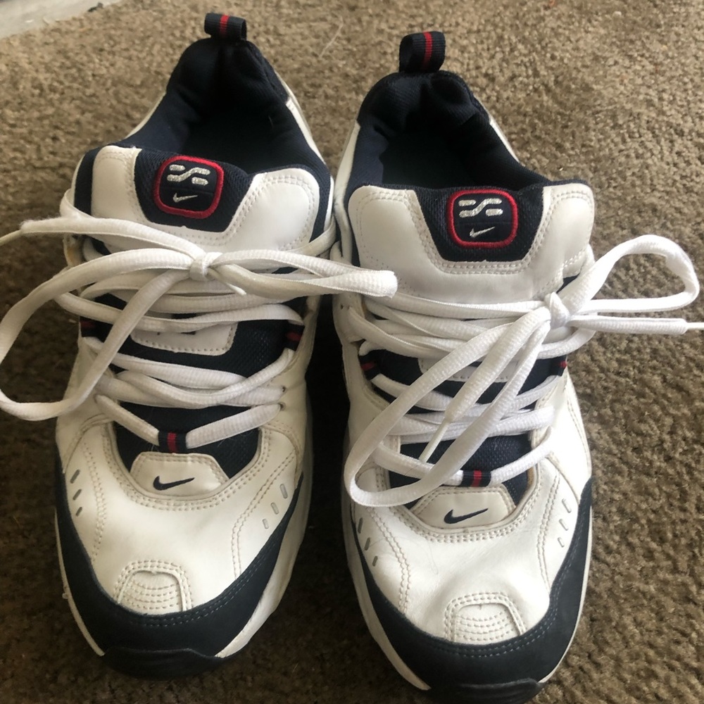 Nike Air Monarch